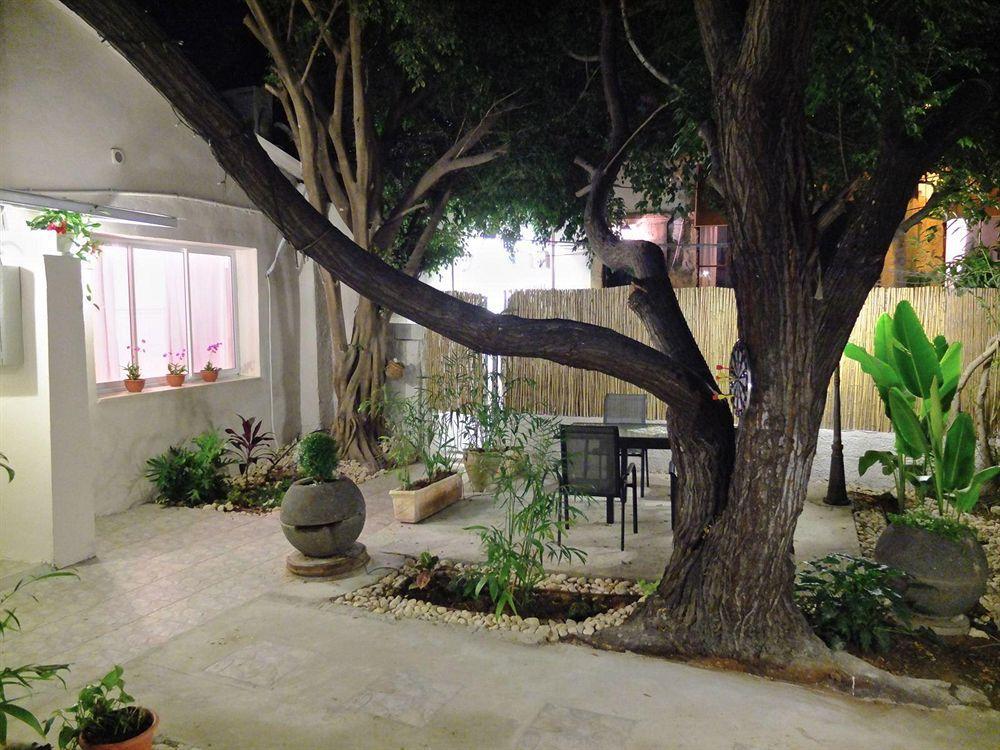 Aparthotel Levy - Neve Tzedek Tel Aviv Esterno foto
